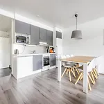 아파트 Jaervenrantahuoneisto Lakevillas B1 Ukkohalla