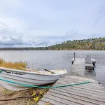 Jaervenrantahuoneisto Lakevillas B1 아파트 Ukkohalla