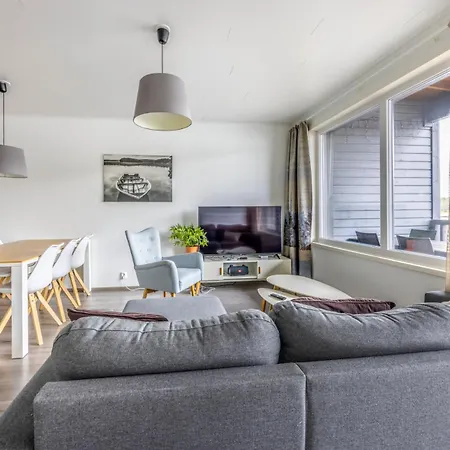 아파트 Jaervenrantahuoneisto Lakevillas B1